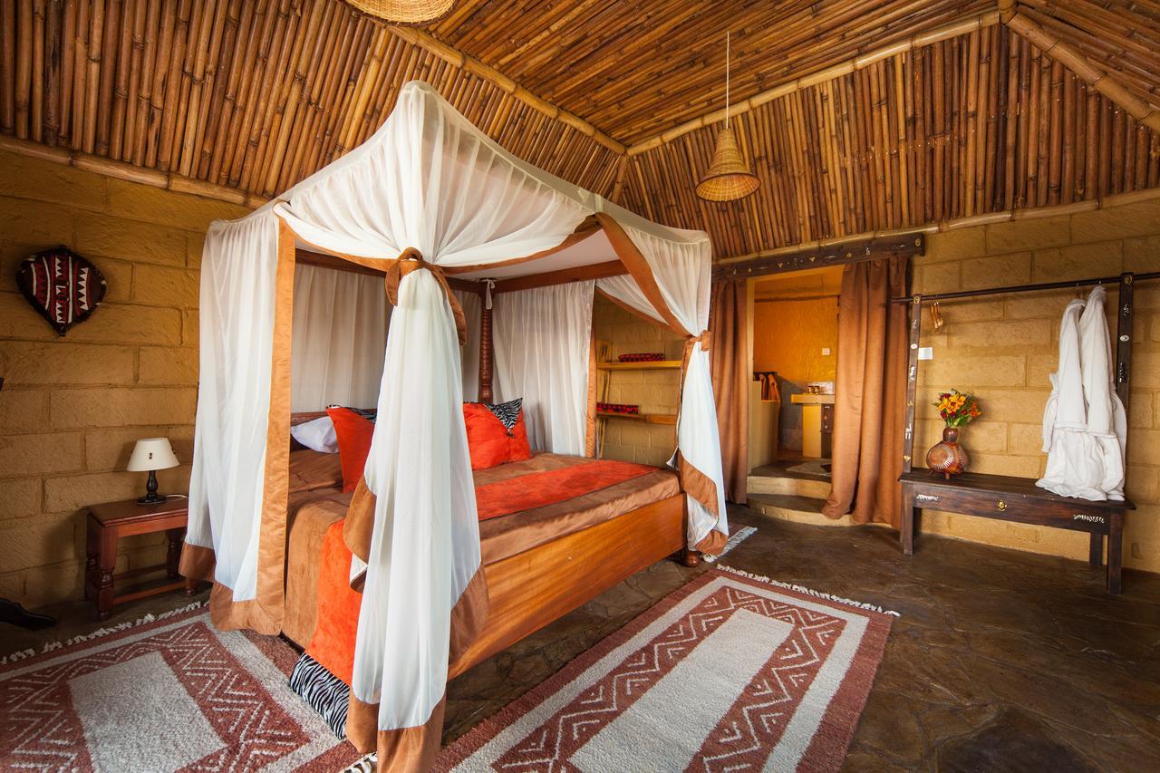 Rhino Watch Safarilodge Mweiga Eksteriør billede