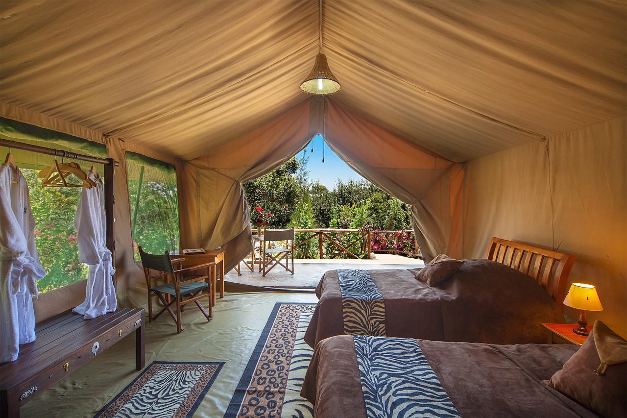 Rhino Watch Safarilodge Mweiga Eksteriør billede