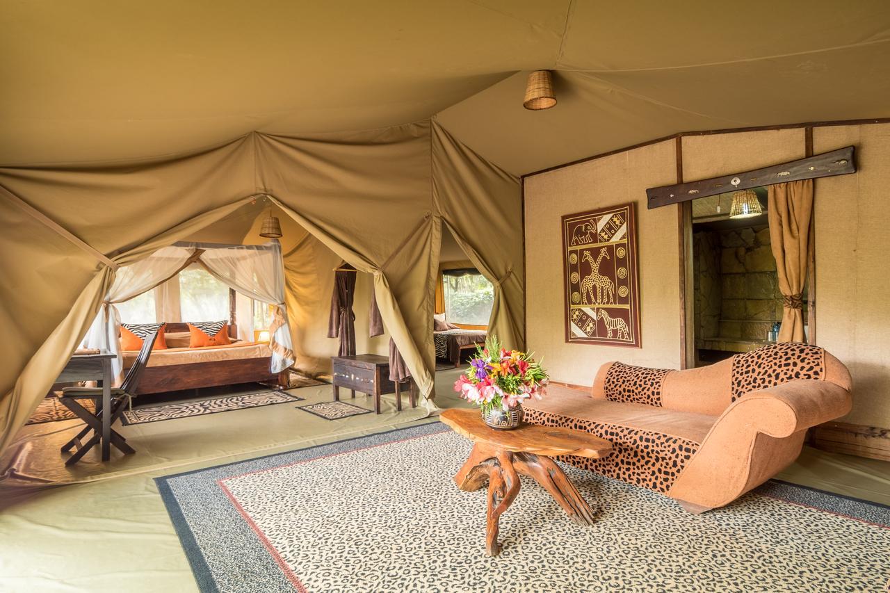 Rhino Watch Safarilodge Mweiga Eksteriør billede